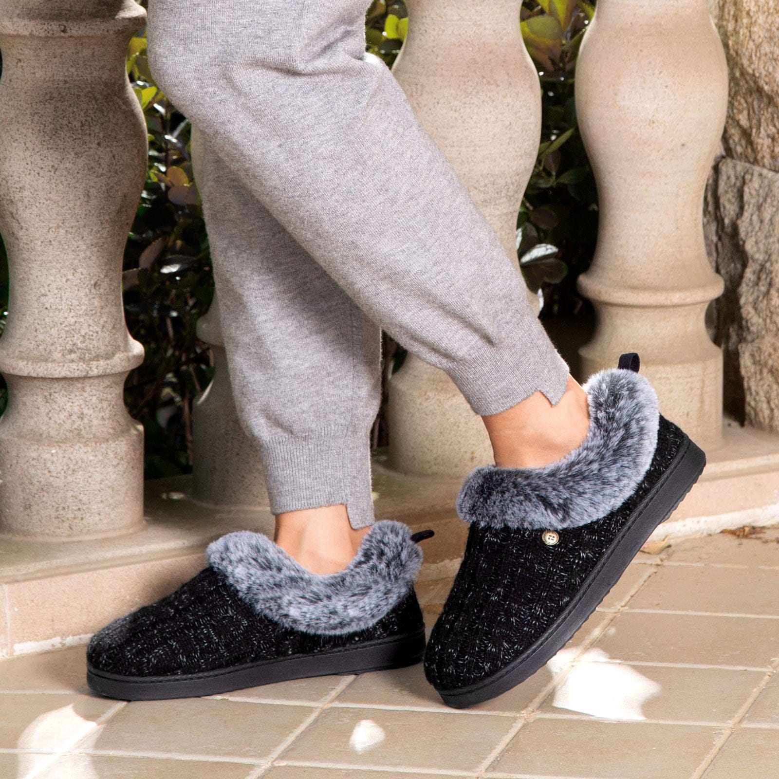 Women's Cable Knit Slippers